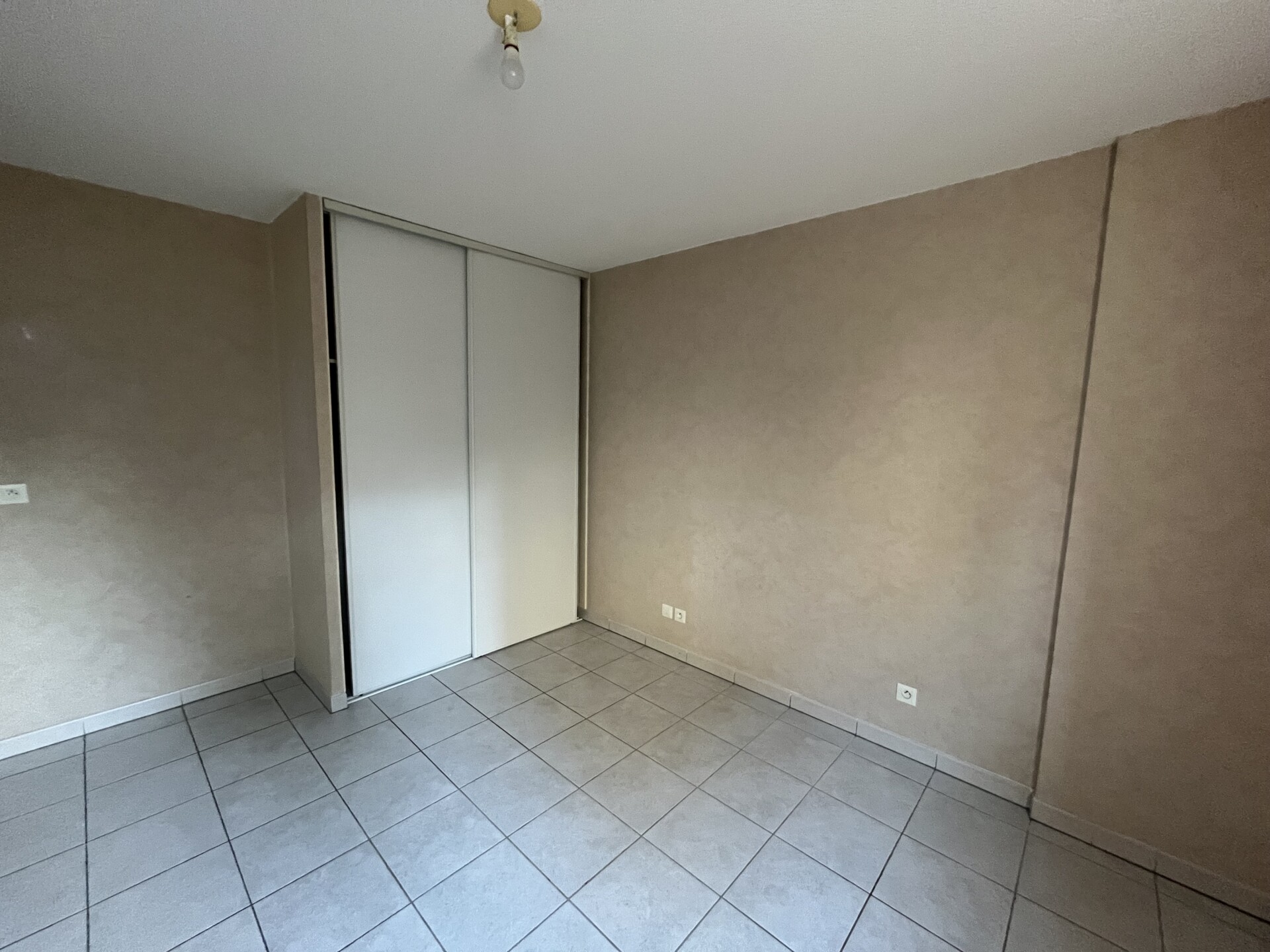 investissement proche frontiere suisse